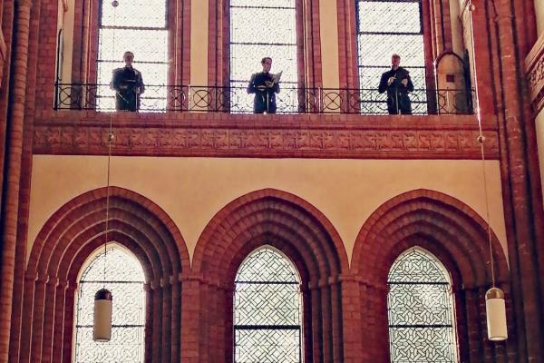 EXPANDING TIME - Eine transkulturelle Konzertperformance 